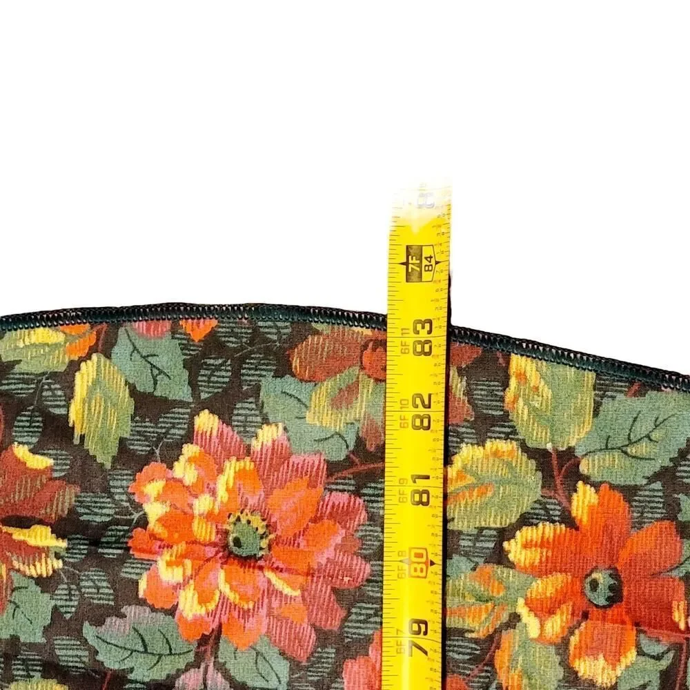 Vintage‎ Christmas Holiday Poinsettia Floral Design Oblong Table Cloth 83 X 60